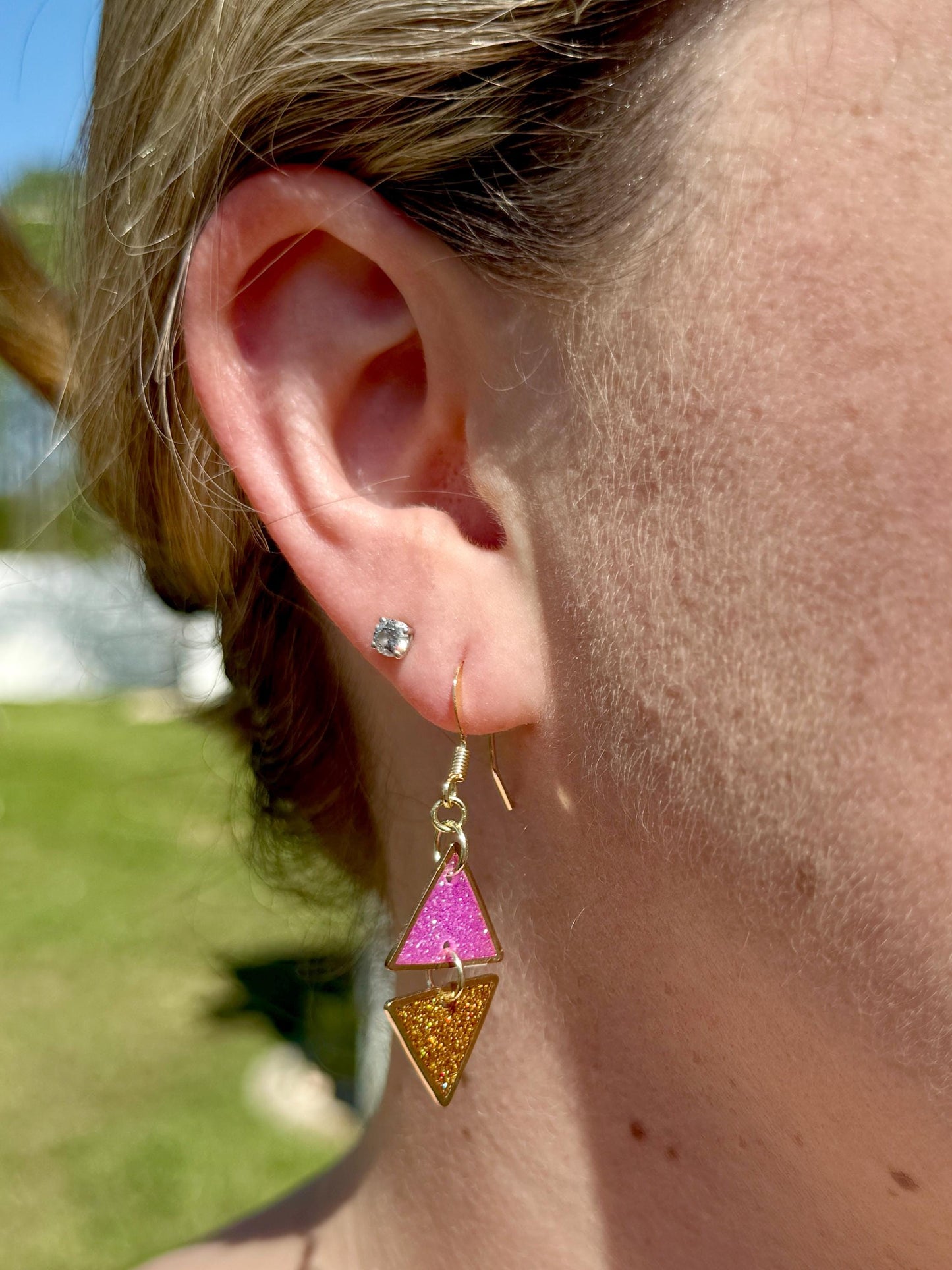 Handcrafted Resin Triangle Earrings – Pink & Gold Glitter, Modern Geometric Design