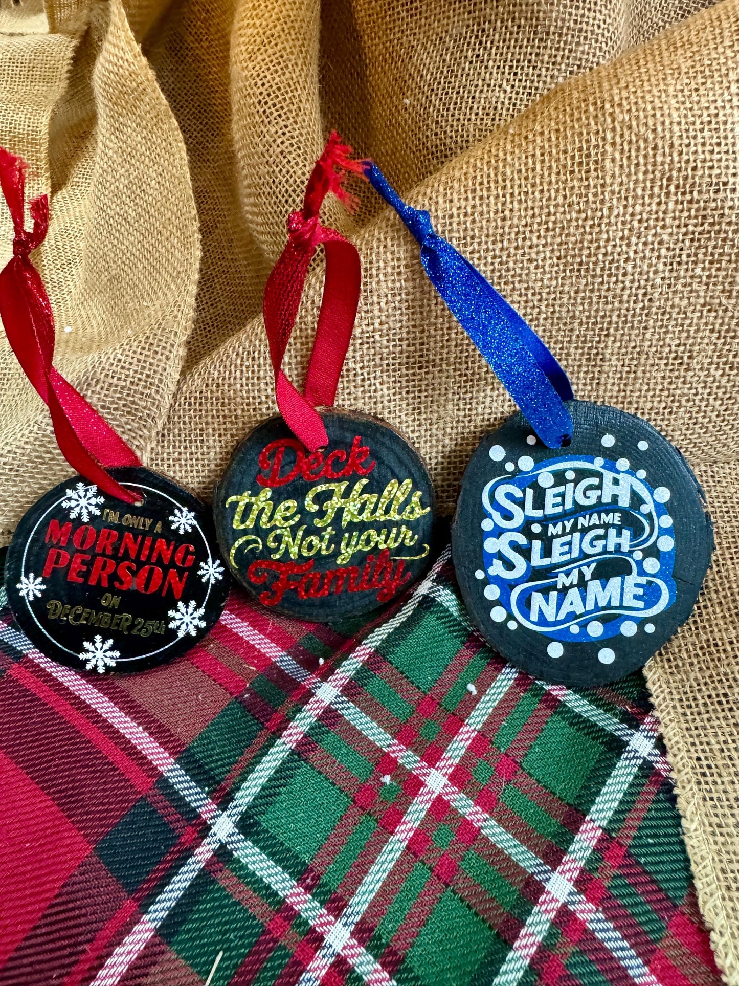 Funny Wood Slice Christmas Ornaments – Customizable Quotes & Sparkly Vinyl Design