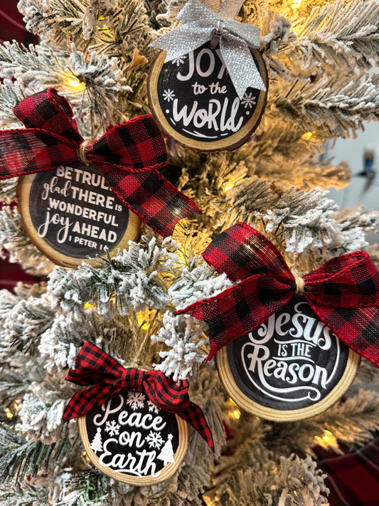 Rustic Wood Slice Christmas Ornament: 'Joy to the World' with Bow