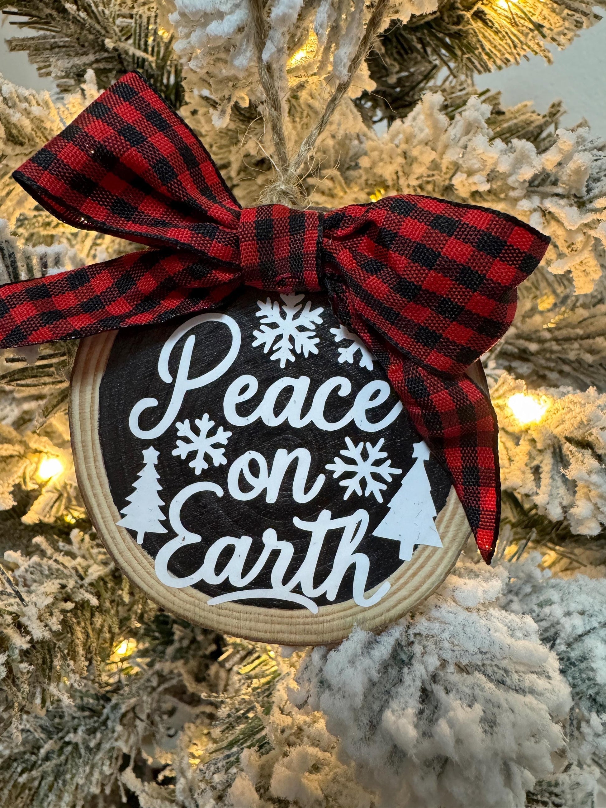 Rustic Wood Slice Christmas Ornament: 'Joy to the World' with Bow