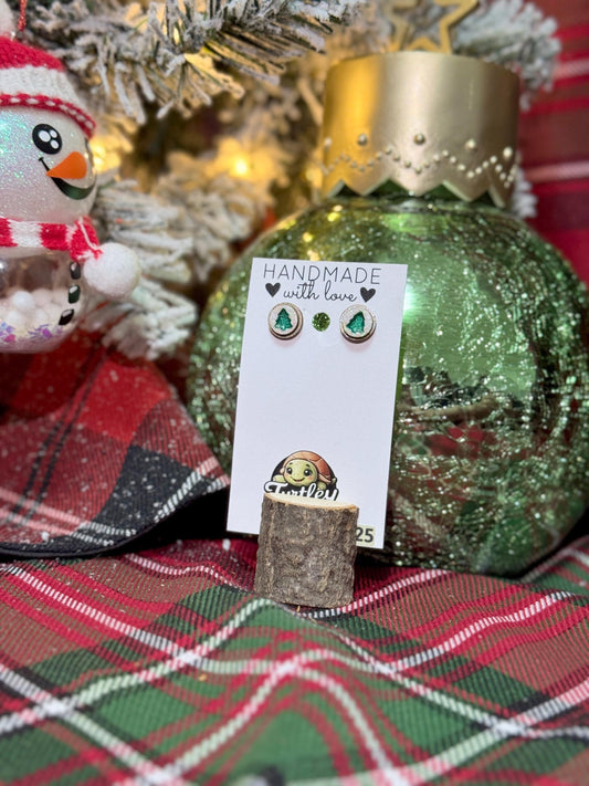 Handmade Christmas Tree Earrings: Festive Holiday Jewelry