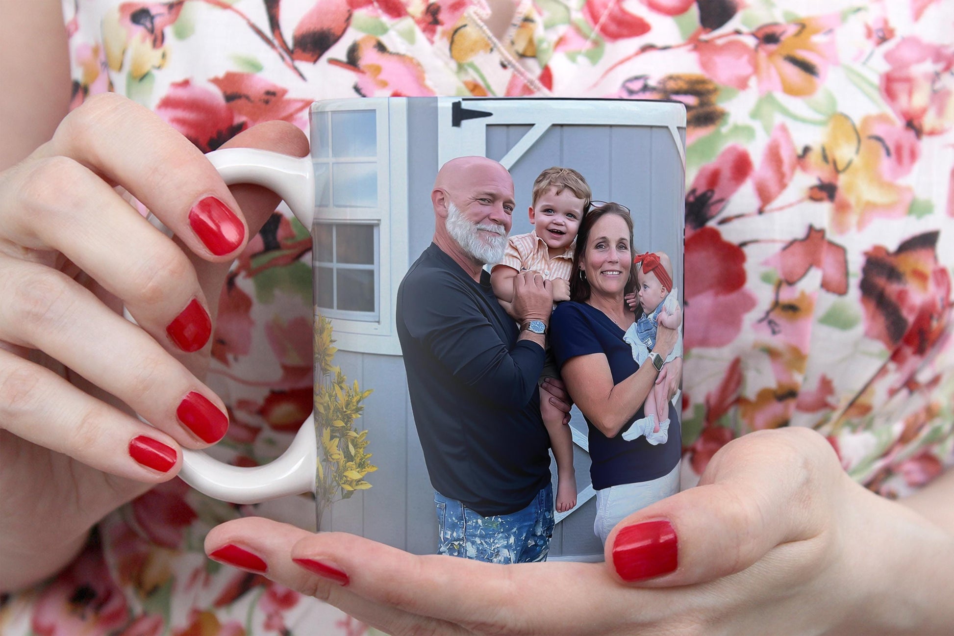 Personalized Grandma Mug with Custom Photo - 'World's Best Grandma' Design, Feminine Font and Heart Detail
