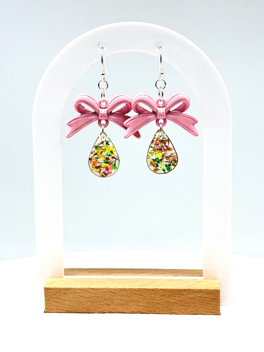 Handmade Bow & Real Floral Resin Teardrop Earrings – Pink Ribbon Charm with Real Flowers