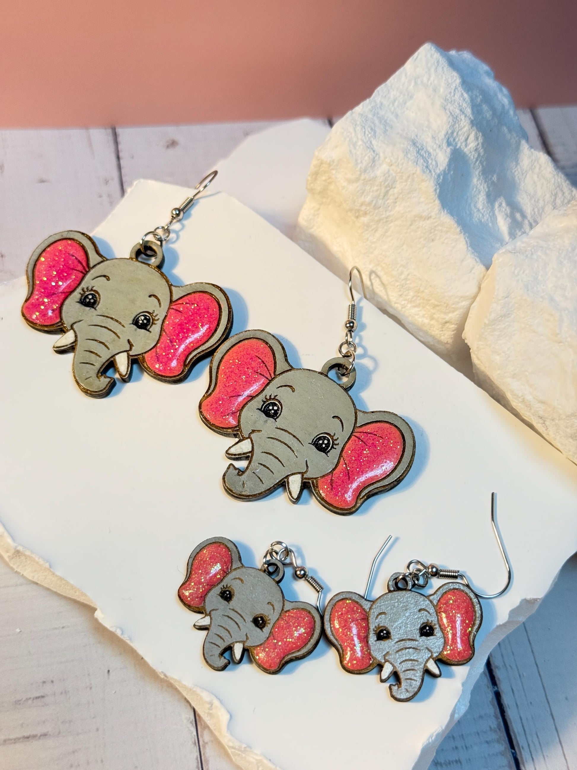 Handmade Elephant Woodcut Earrings – Engraved Detail with Glitter & Resin Pink Ears