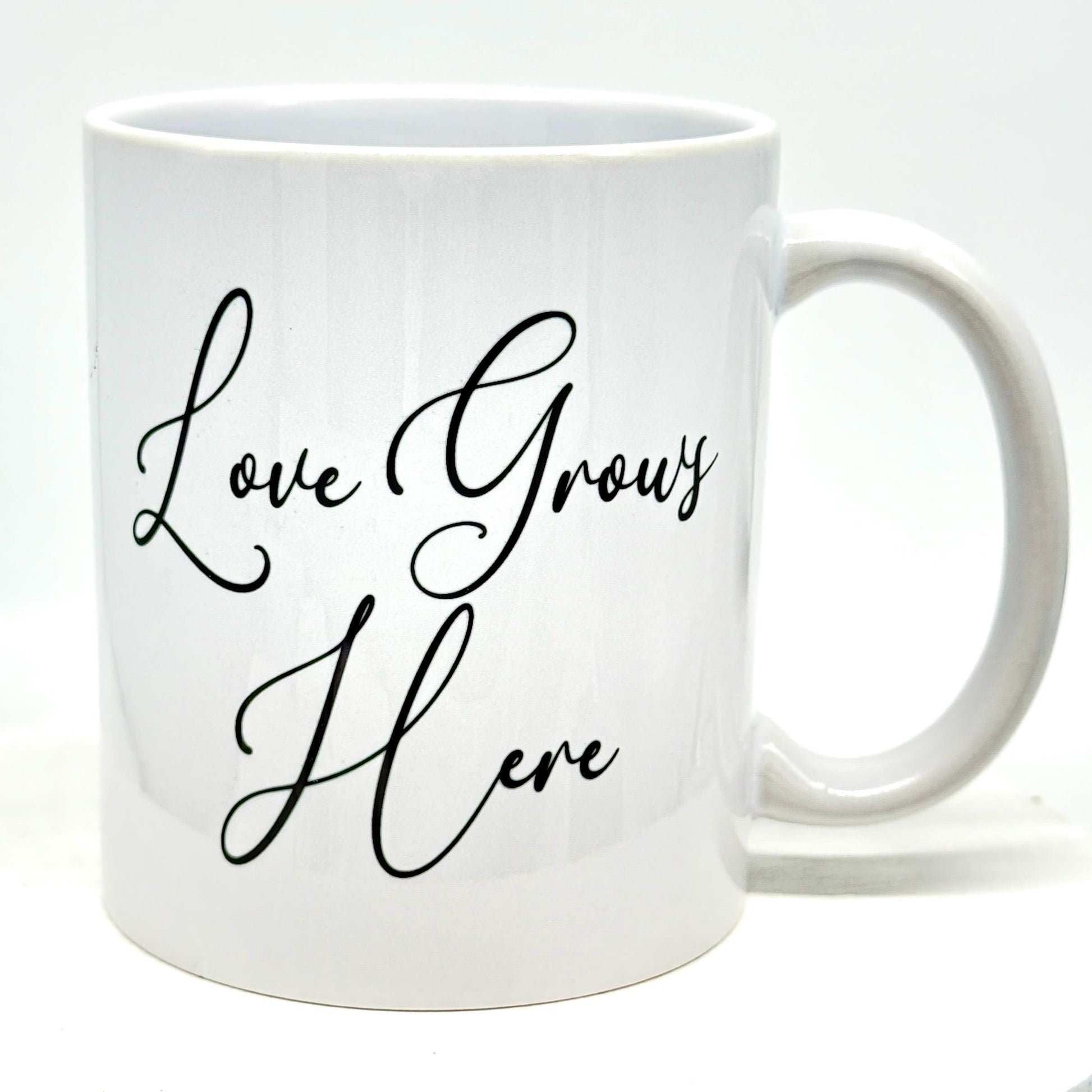 Personalized Mama's Garden Mug: Birth Month Flower Watercolor Design
