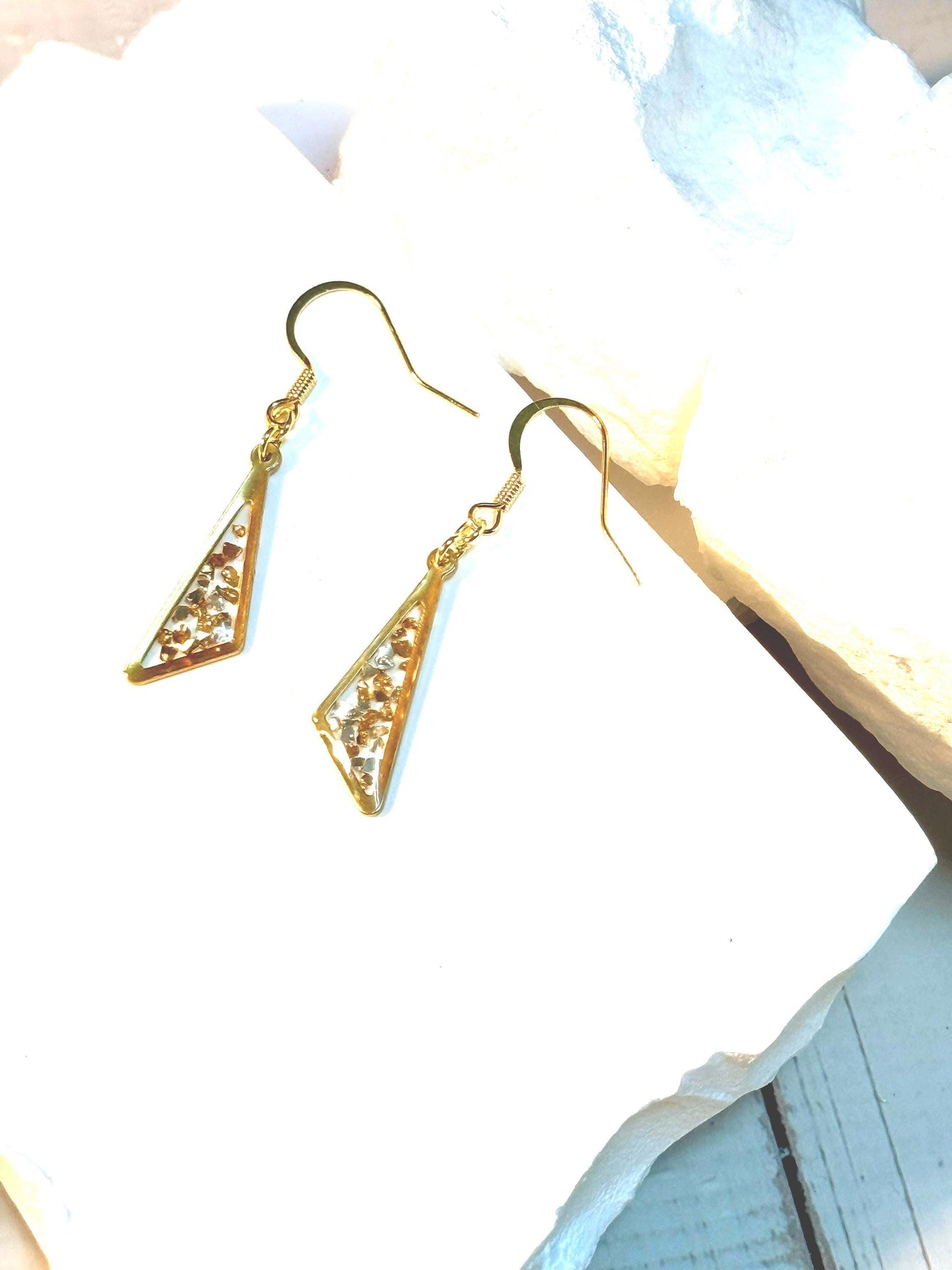Handmade Gold Triangle Resin Earrings – Modern Design with Metallic Pebbles