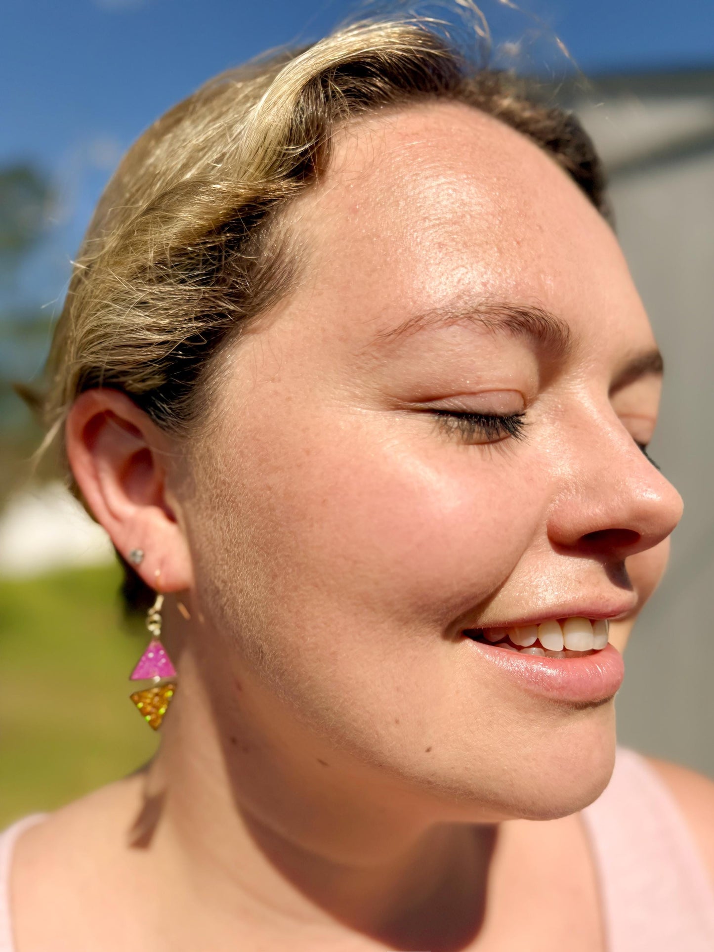 Handcrafted Resin Triangle Earrings – Pink & Gold Glitter, Modern Geometric Design