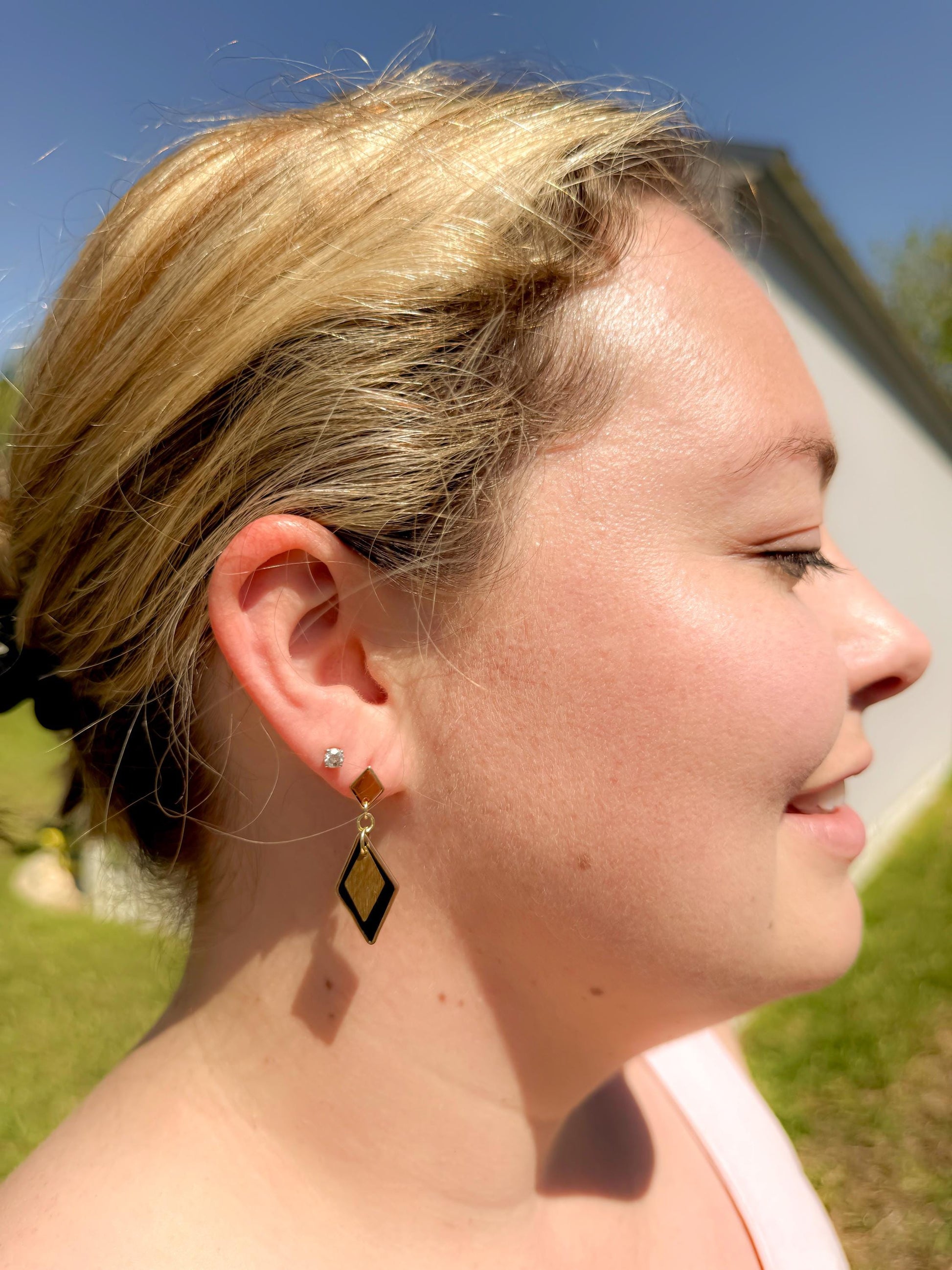 Handmade Black Resin & Gold Diamond Earrings – Modern Minimalist Style