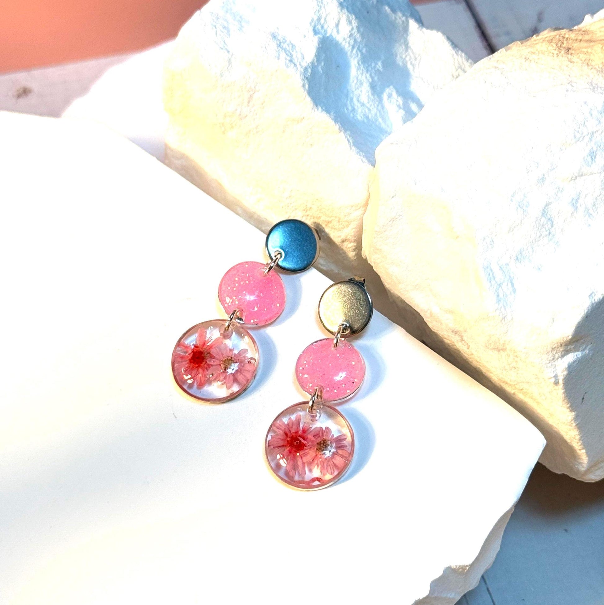 Tiny Dried Pressed Flowers Circle Earrings – Dainty Silver Studs with pink resin