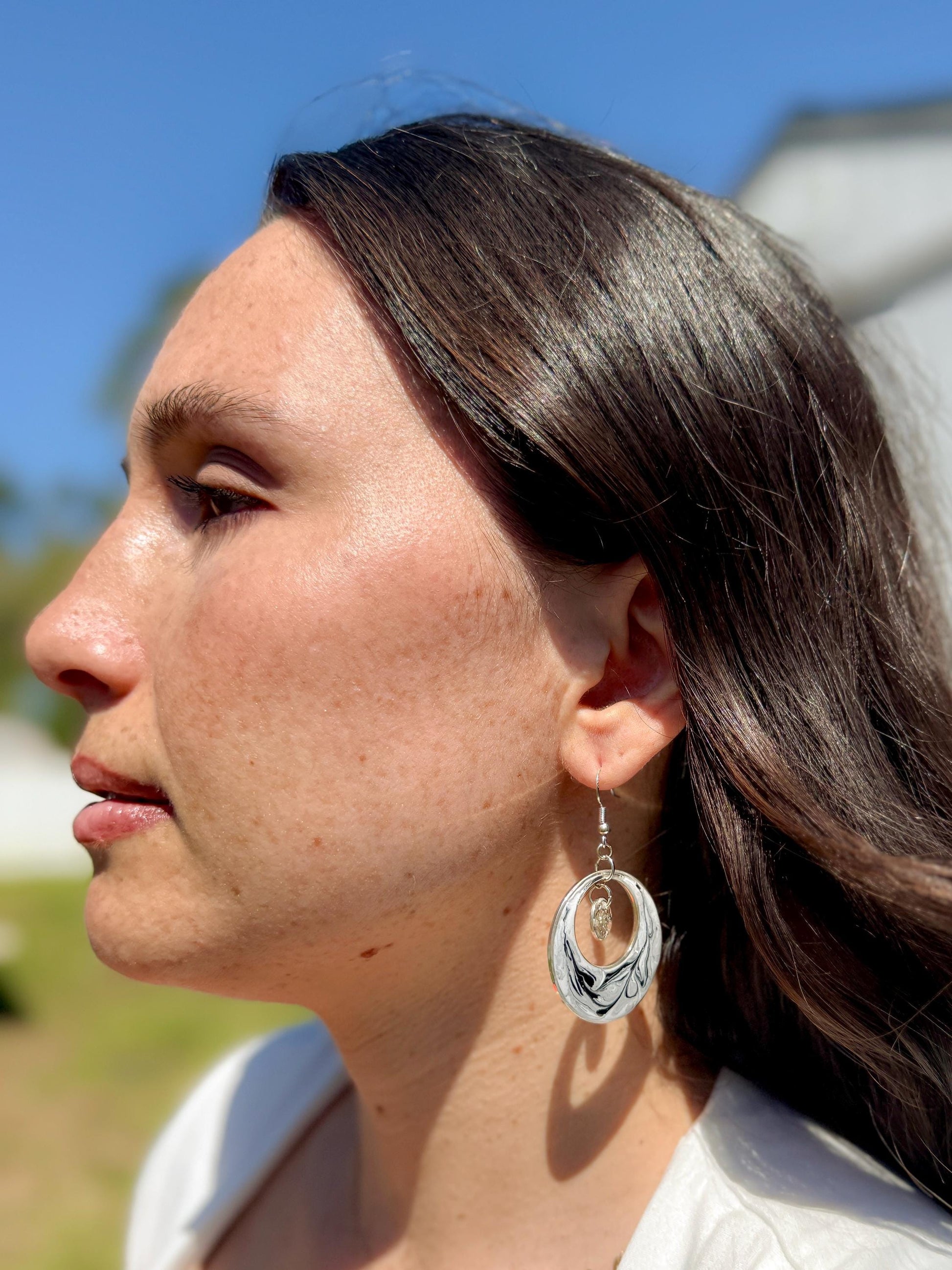 Handmade Swirl Resin Hoop Earrings – Modern Monochrome Design with Silver Accents