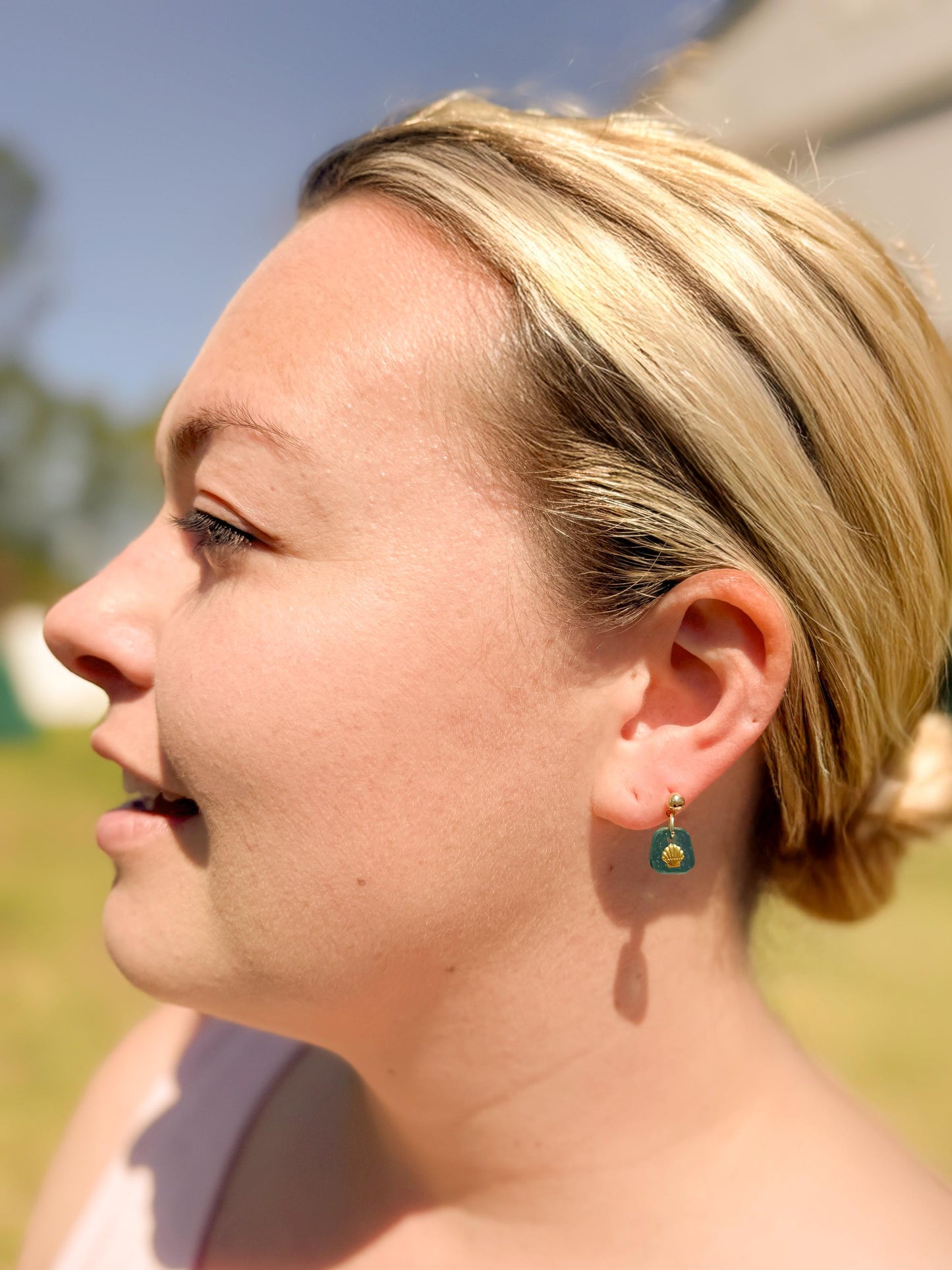 Handmade Resin Seashell Earrings – Teal Hues with Gold Accents