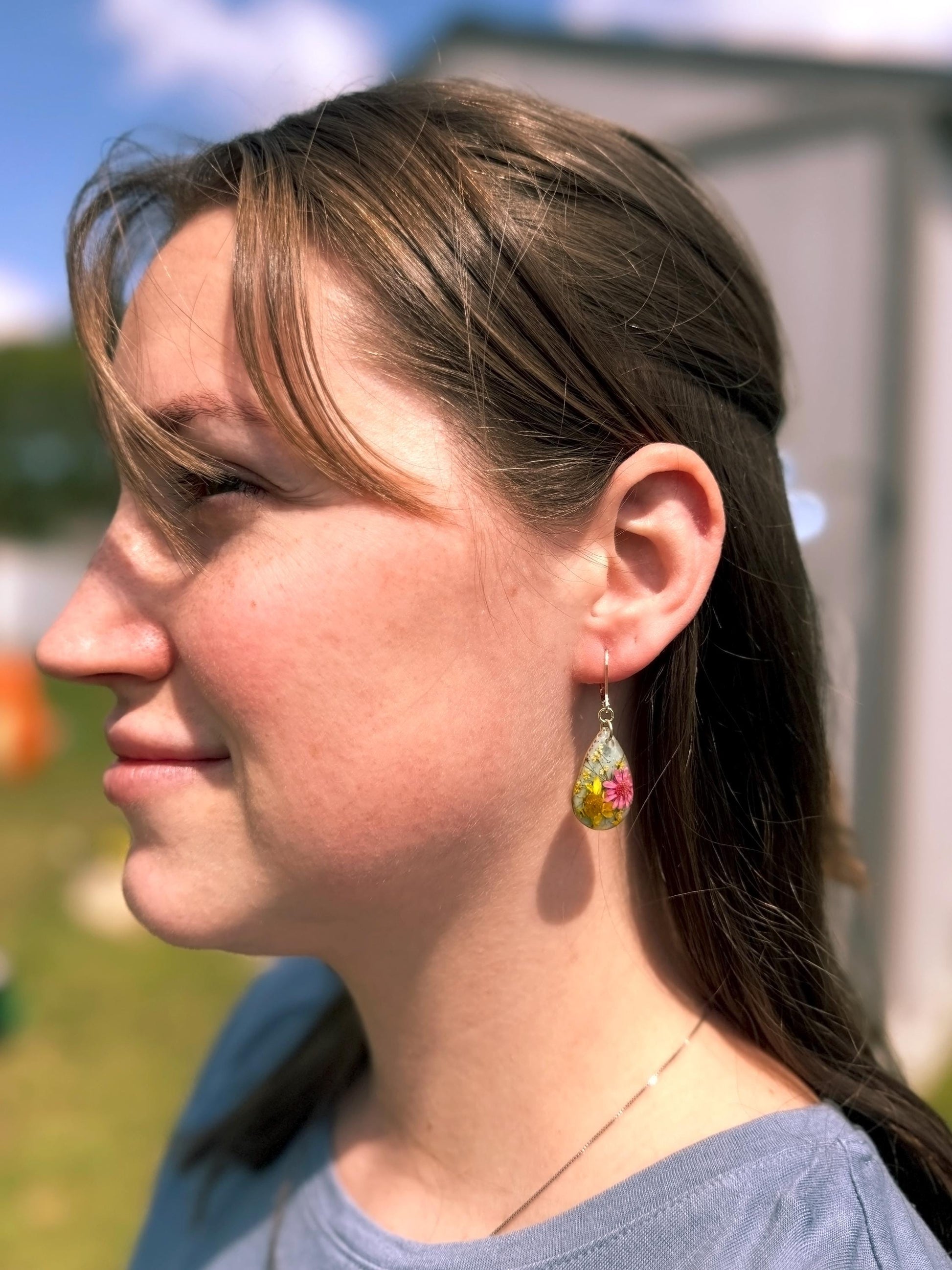 Real Daisy Resin Earrings: Gold Teardrop Dangle Botanical Jewelry
