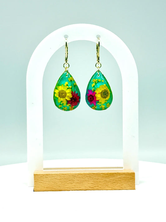 Real Daisy Resin Earrings: Gold Teardrop Dangle Botanical Jewelry