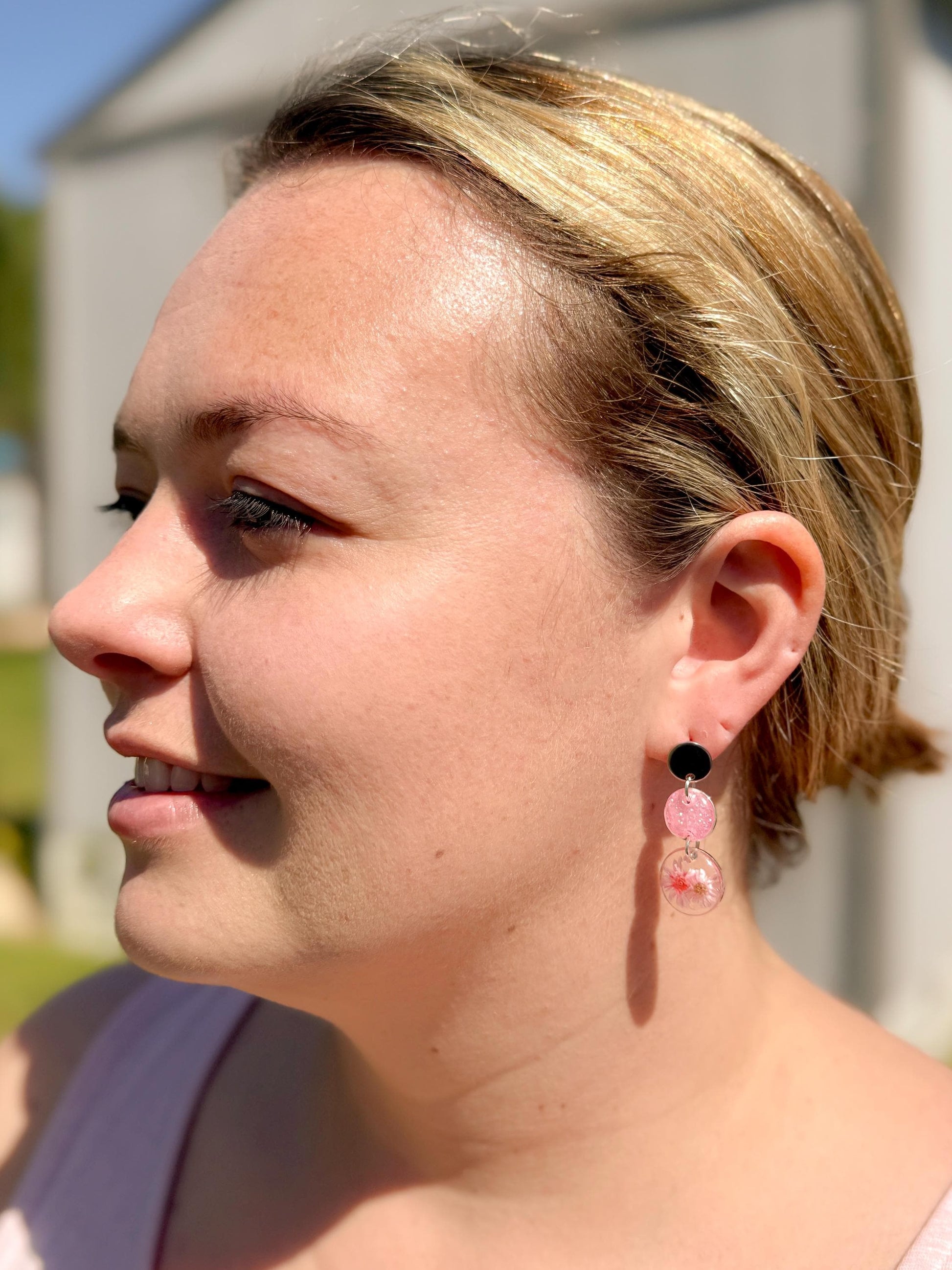 Tiny Dried Pressed Flowers Circle Earrings – Dainty Silver Studs with pink resin