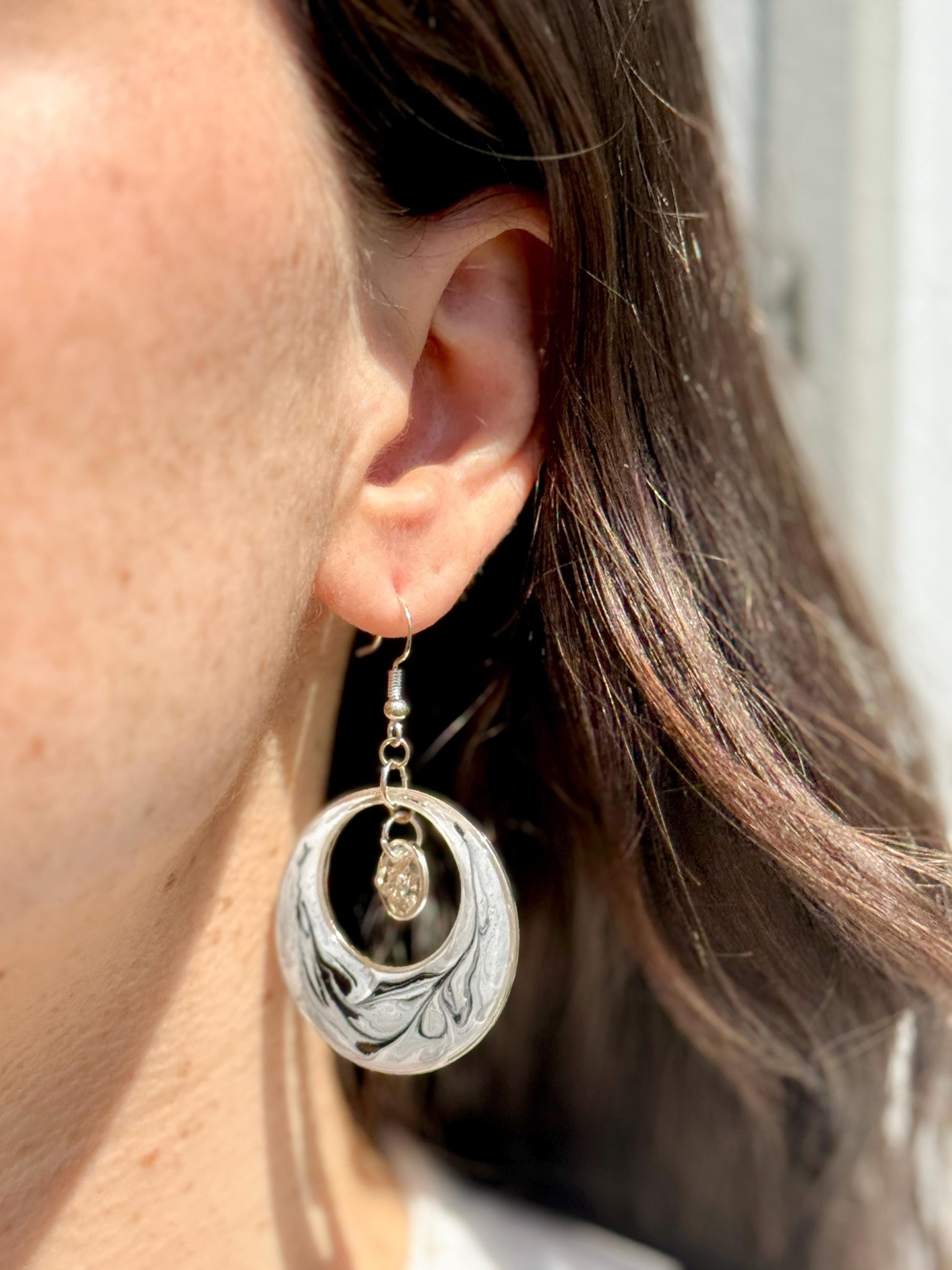 Handmade Swirl Resin Hoop Earrings – Modern Monochrome Design with Silver Accents