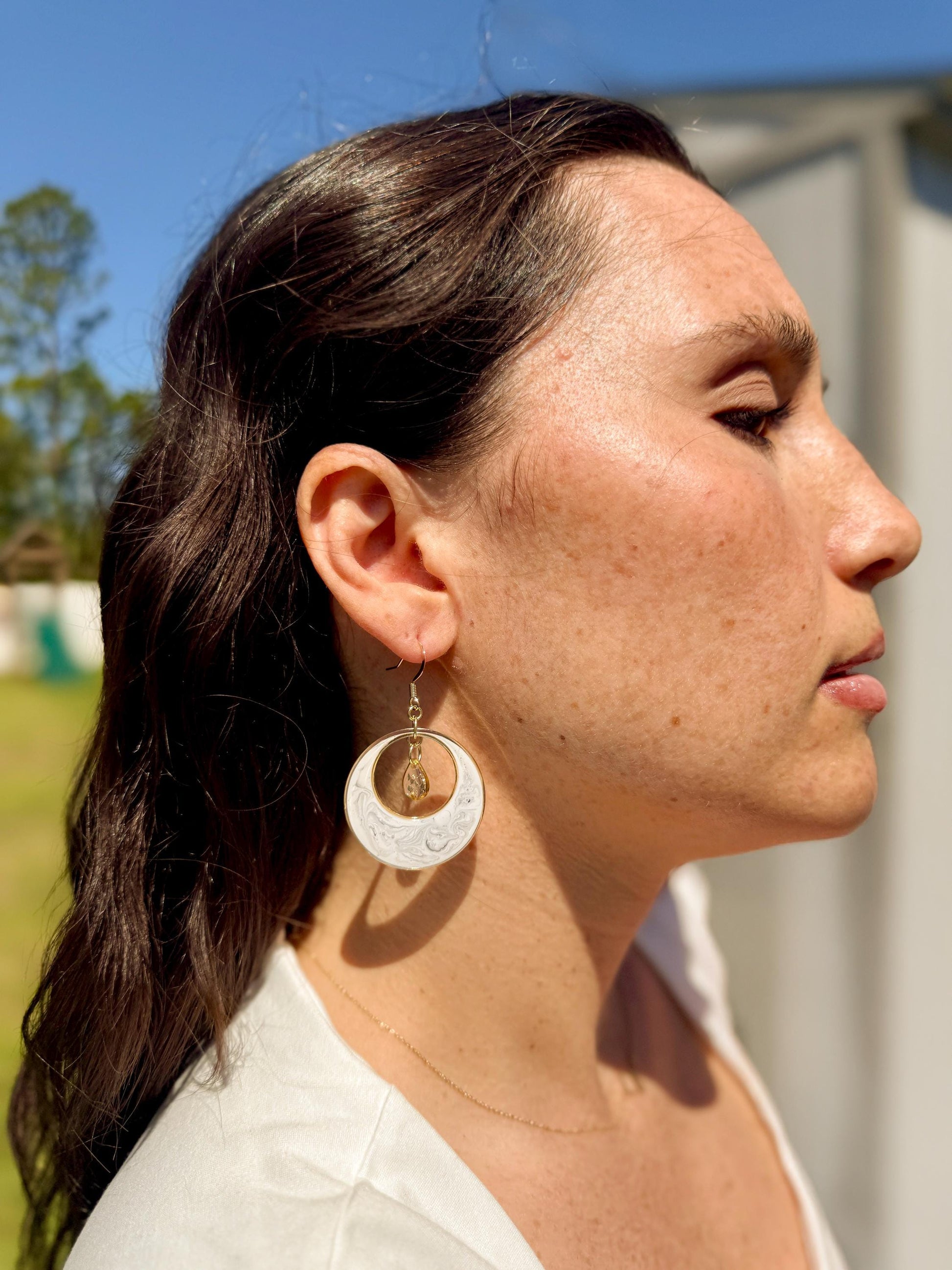 Handmade Swirl Resin Hoop Earrings – Modern Marble Design with Gold Accents