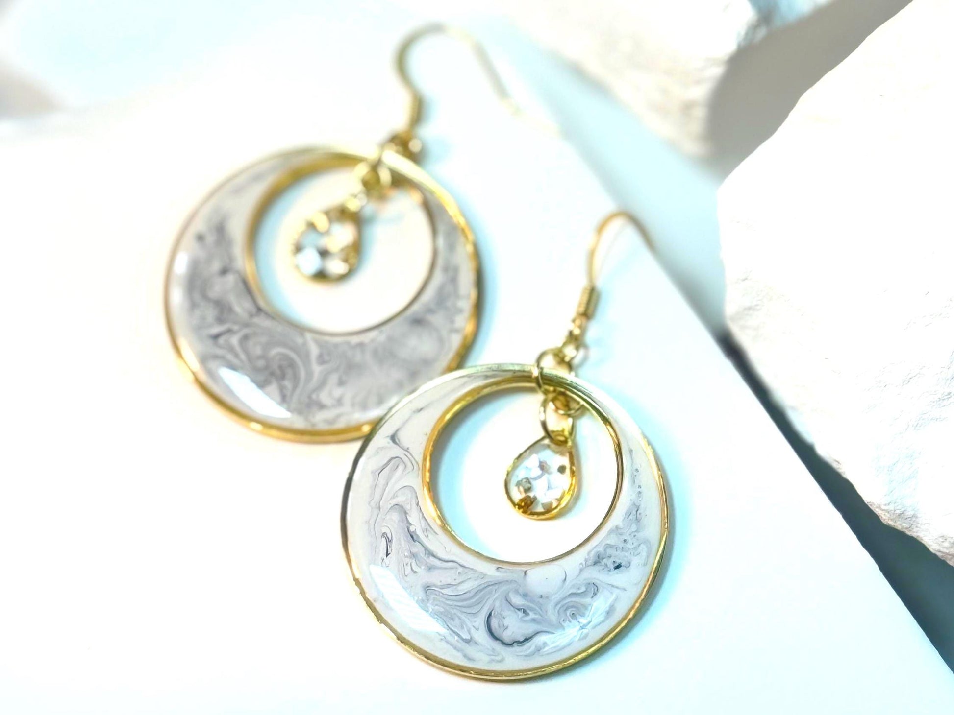 Handmade Swirl Resin Hoop Earrings – Modern Marble Design with Gold Accents