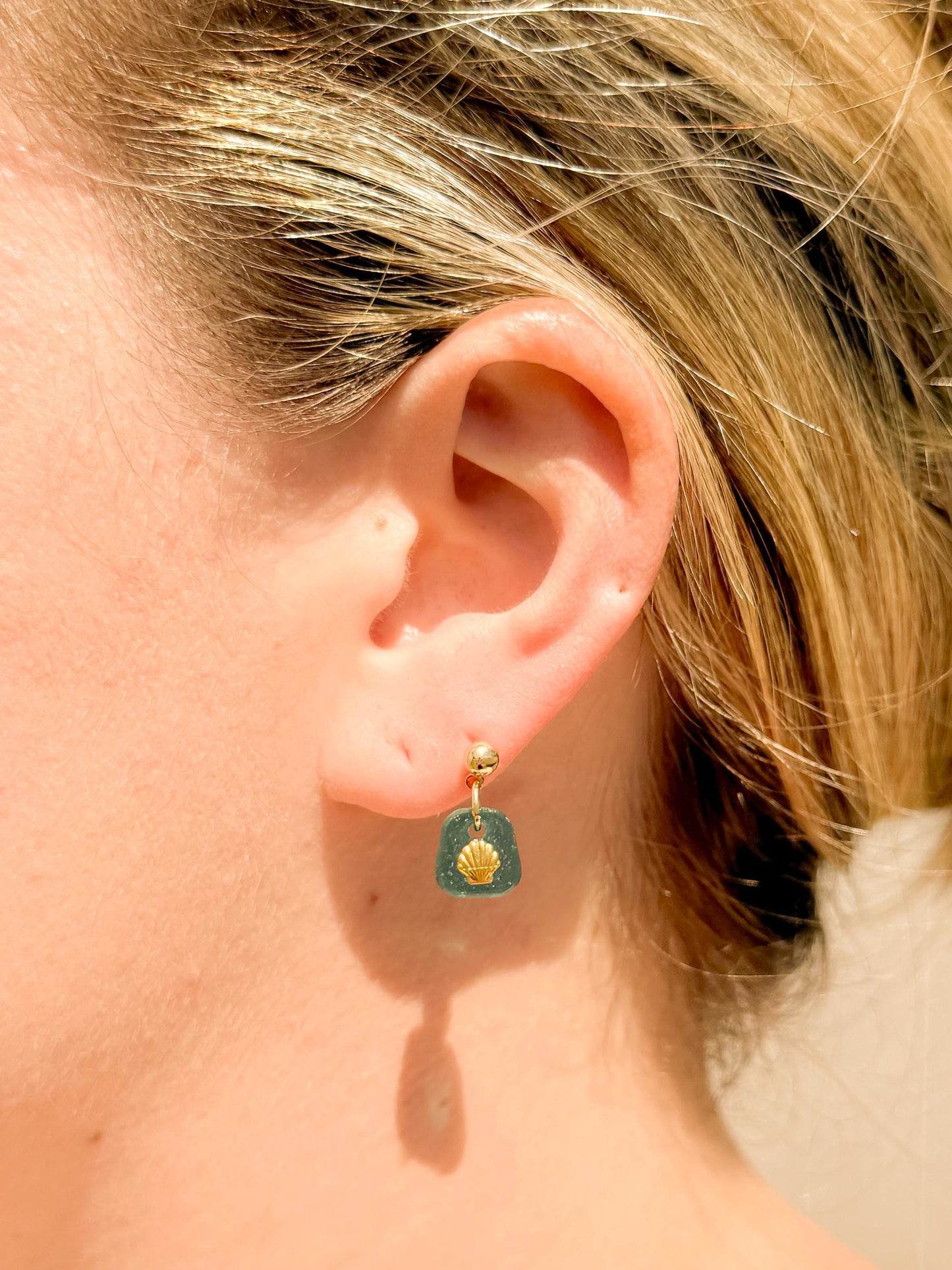 Handmade Resin Seashell Earrings – Teal Hues with Gold Accents
