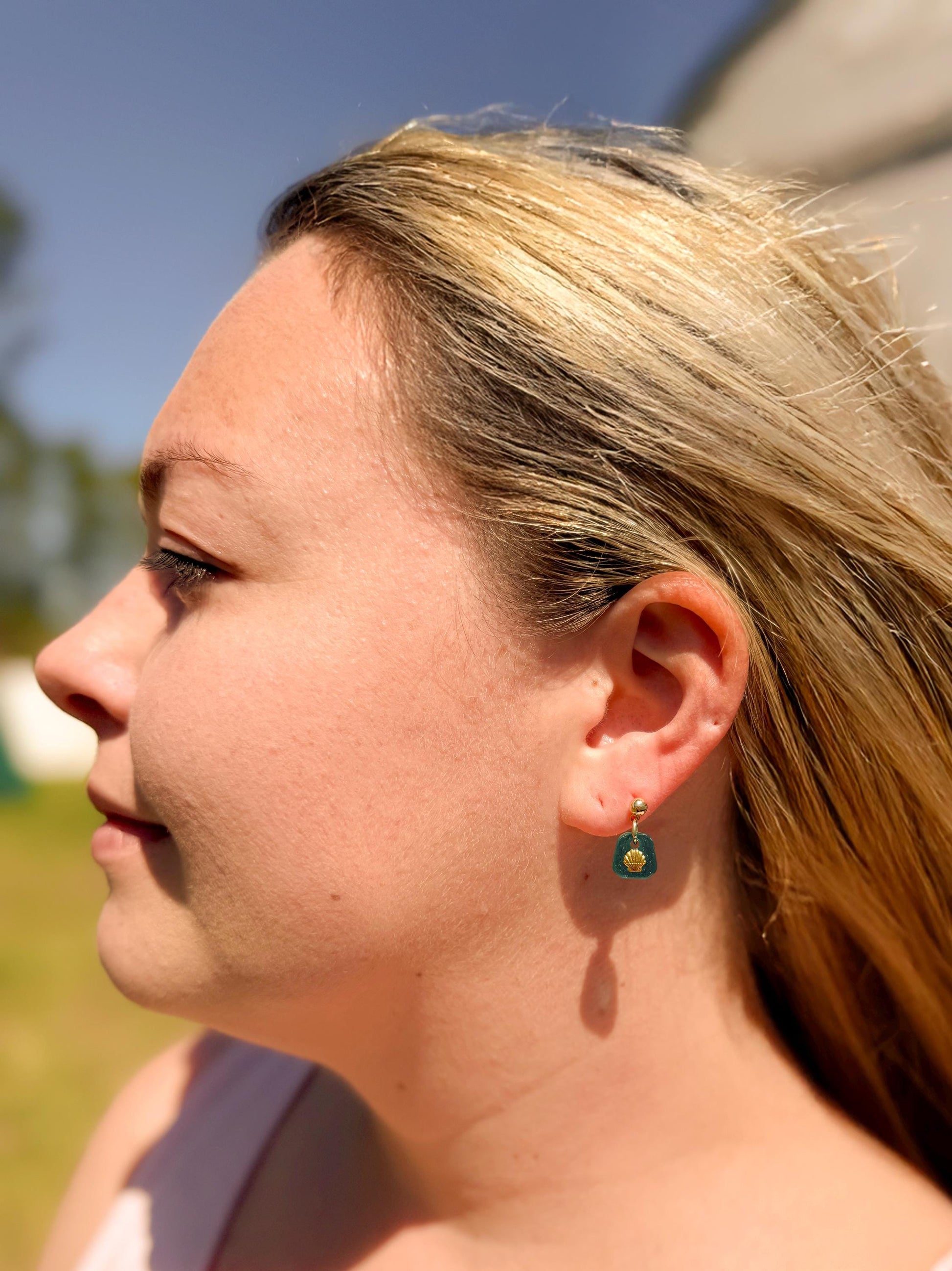 Handmade Resin Seashell Earrings – Teal Hues with Gold Accents