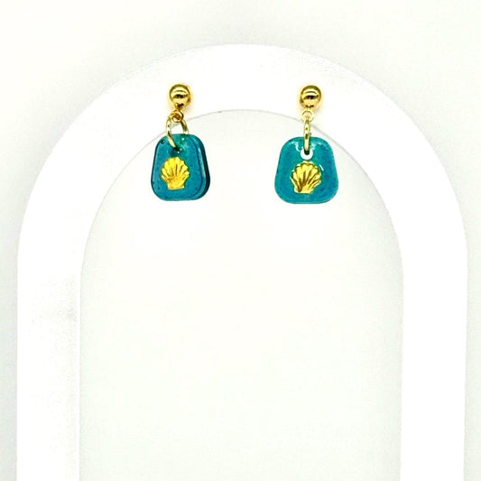 Handmade Resin Seashell Earrings – Teal Hues with Gold Accents
