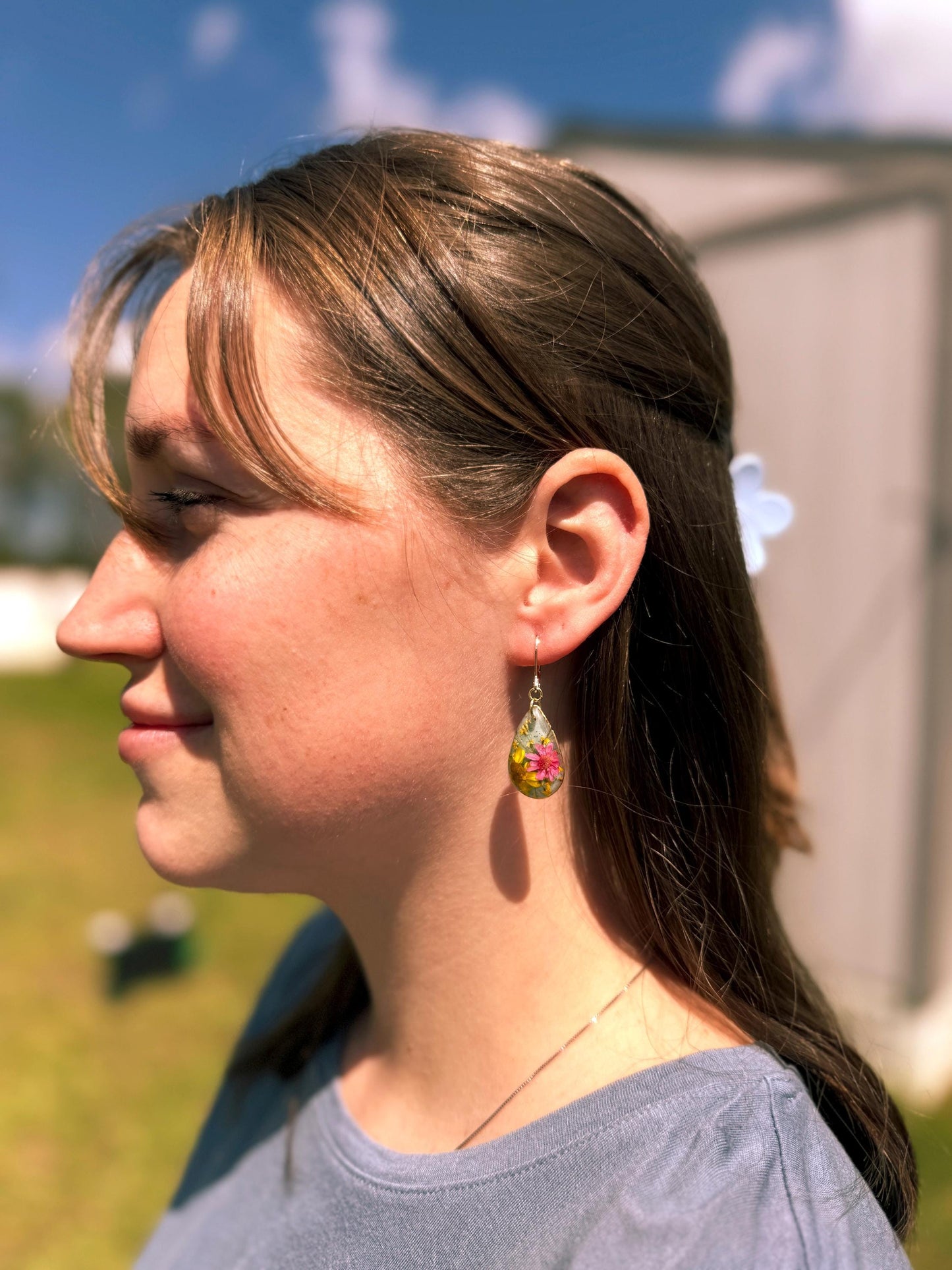 Real Daisy Resin Earrings: Gold Teardrop Dangle Botanical Jewelry