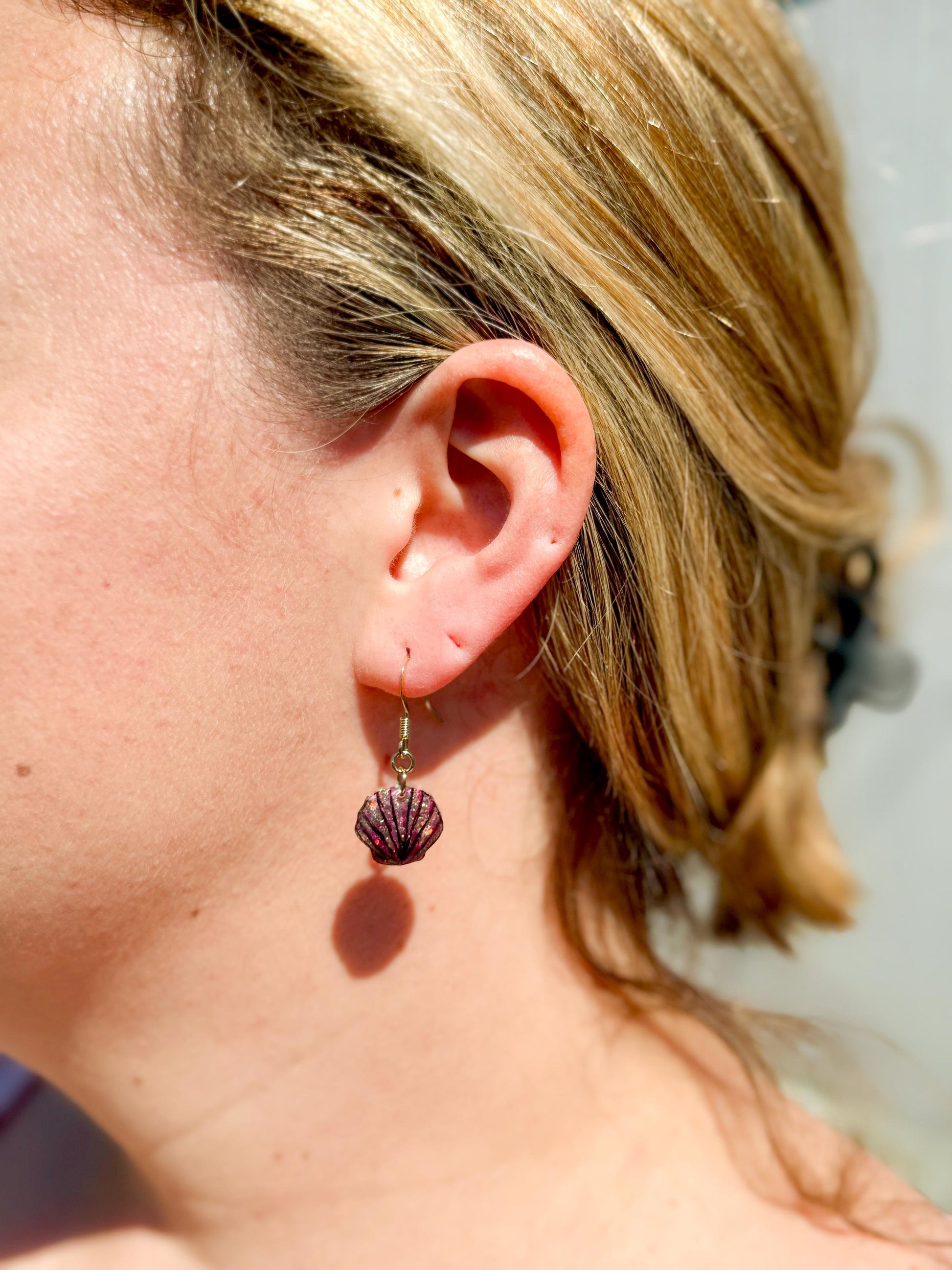 Glitter Resin Seashell Earrings: Hand-Painted Black Detail, Beach Jewelry