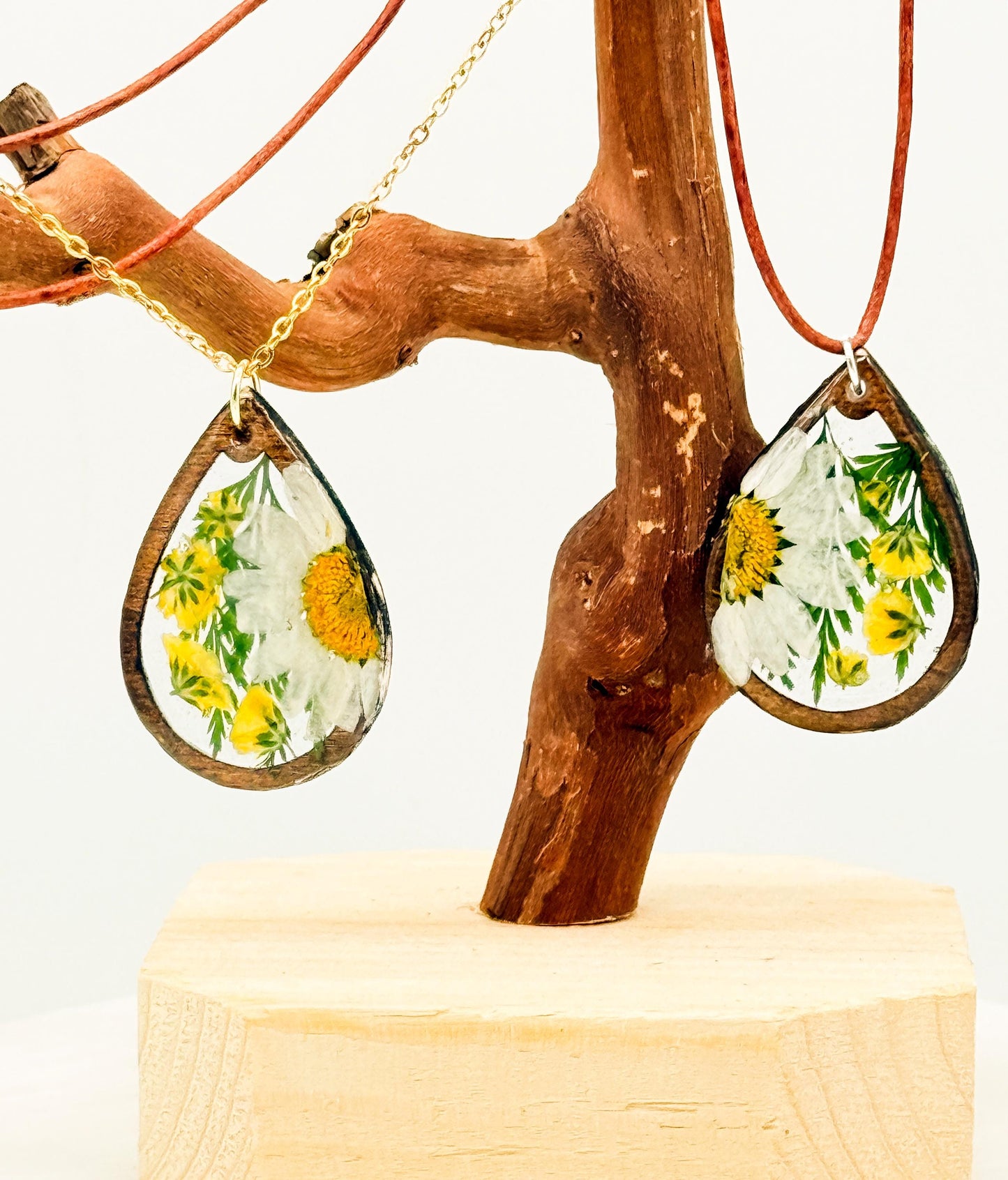 Real Daisy Teardrop Necklace: Resin Pendant, Wood Frame, Gold Chain or Leather Cord