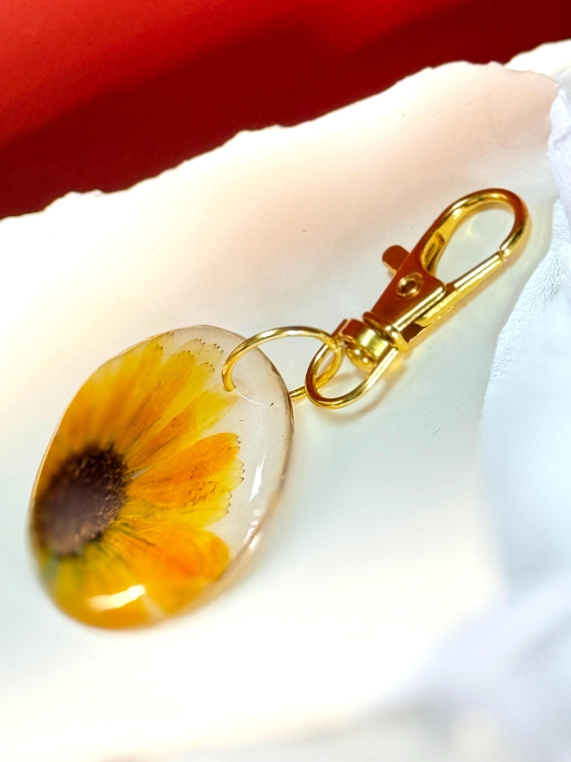Birth Flower Keychain: Pressed Flower Resin Charm, Gold or Wood Frame