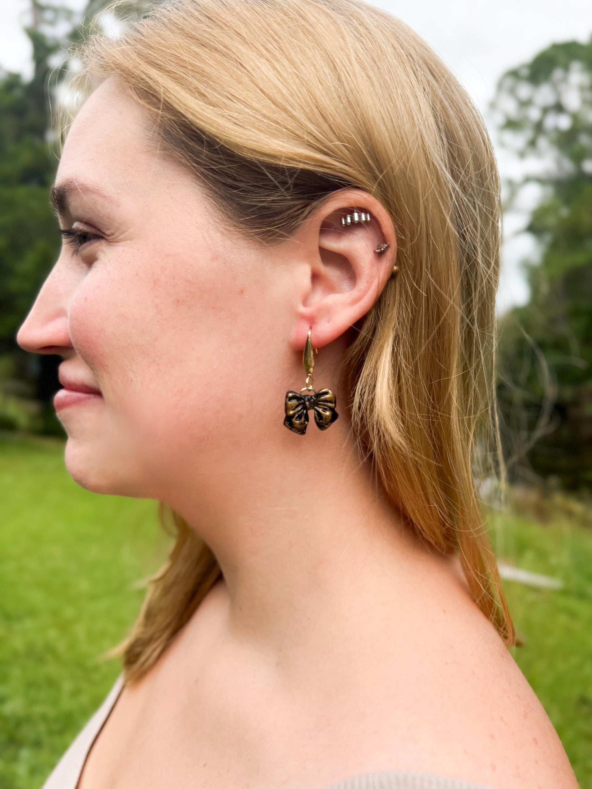 Black & Gold Bow Earrings: Gothic-Glam Polymer Clay Jewelry
