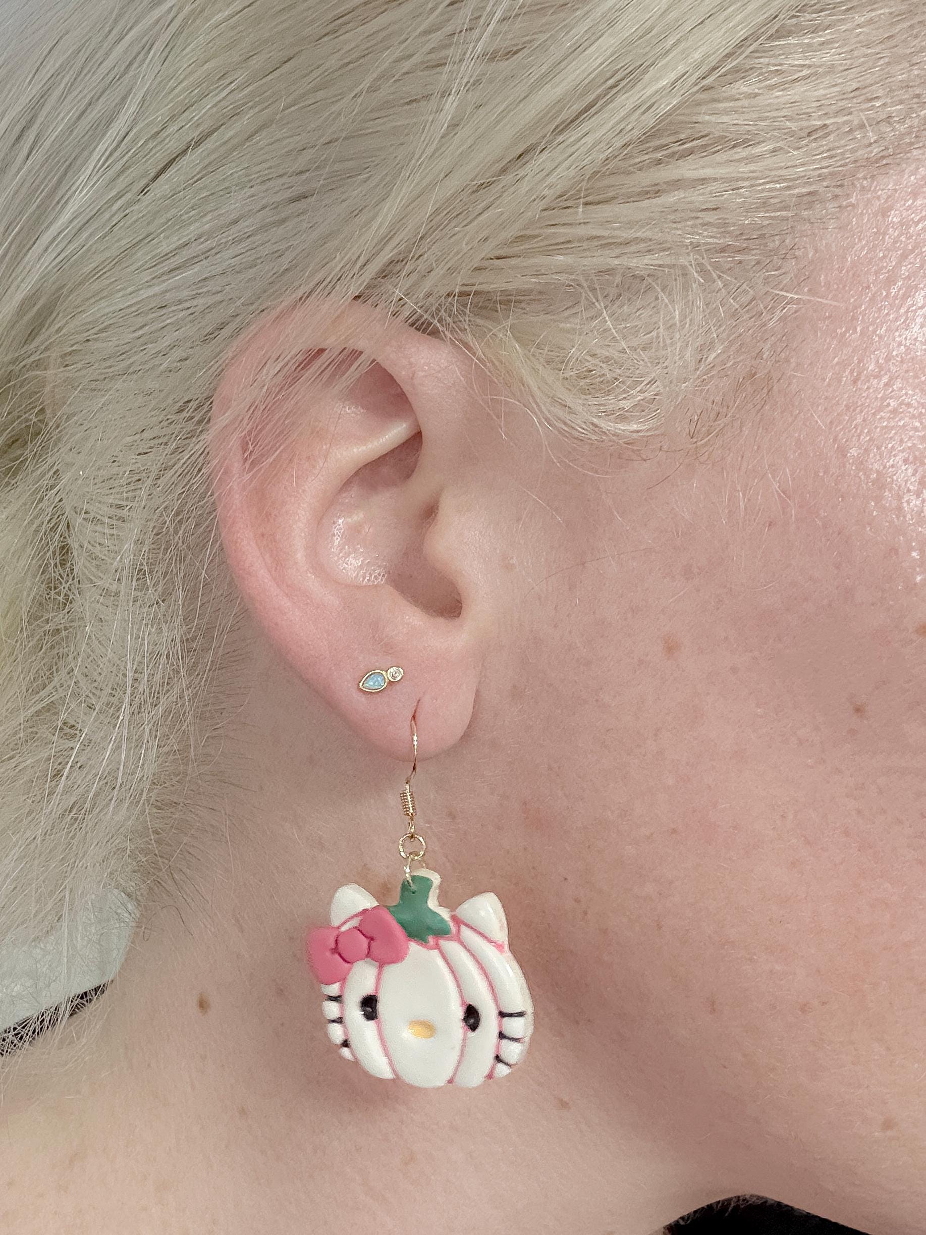 Pumpkin Kawaii Kitty Polymer Clay Earrings — Fall & Halloween