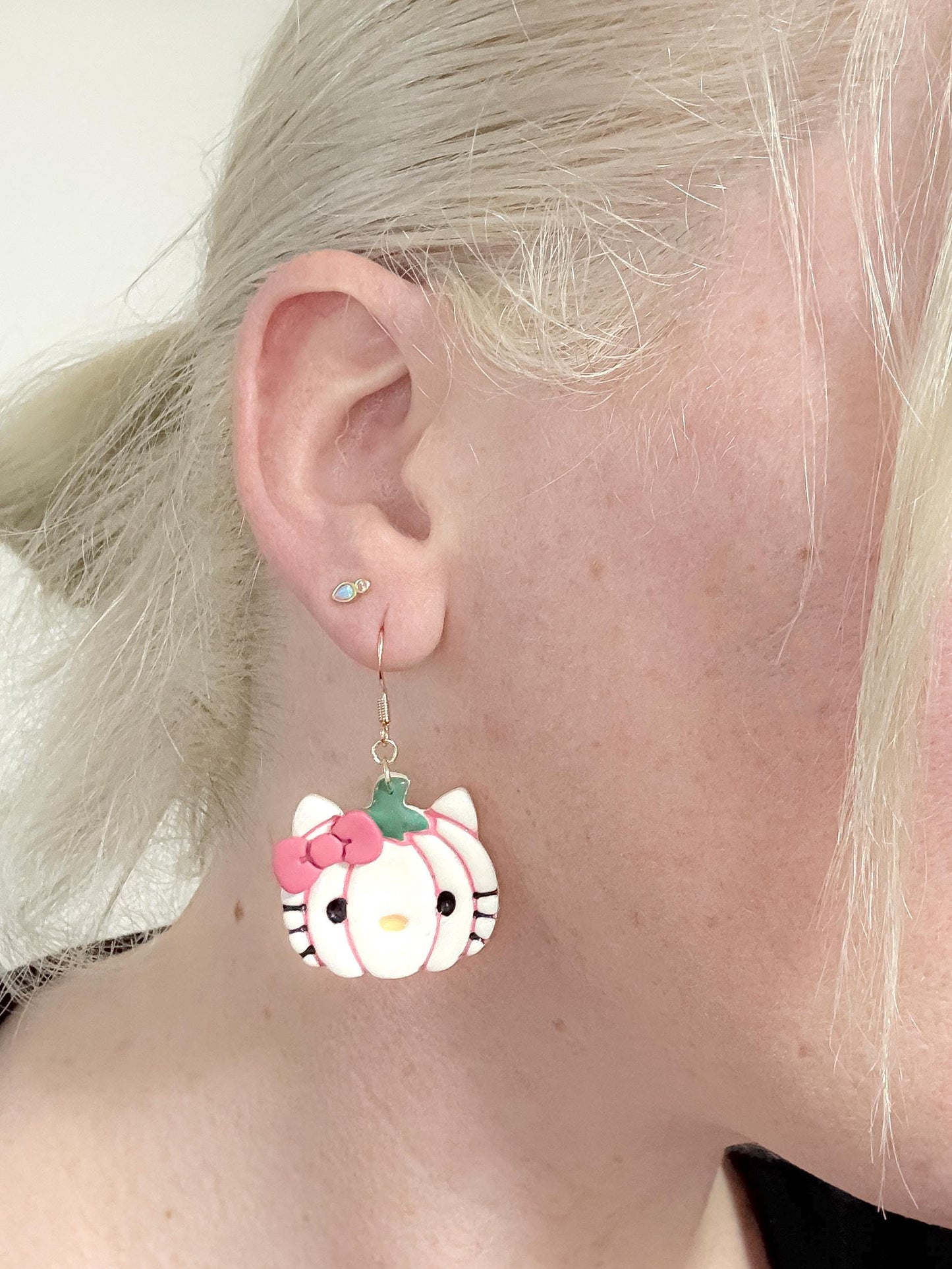 Pumpkin Kawaii Kitty Polymer Clay Earrings — Fall & Halloween
