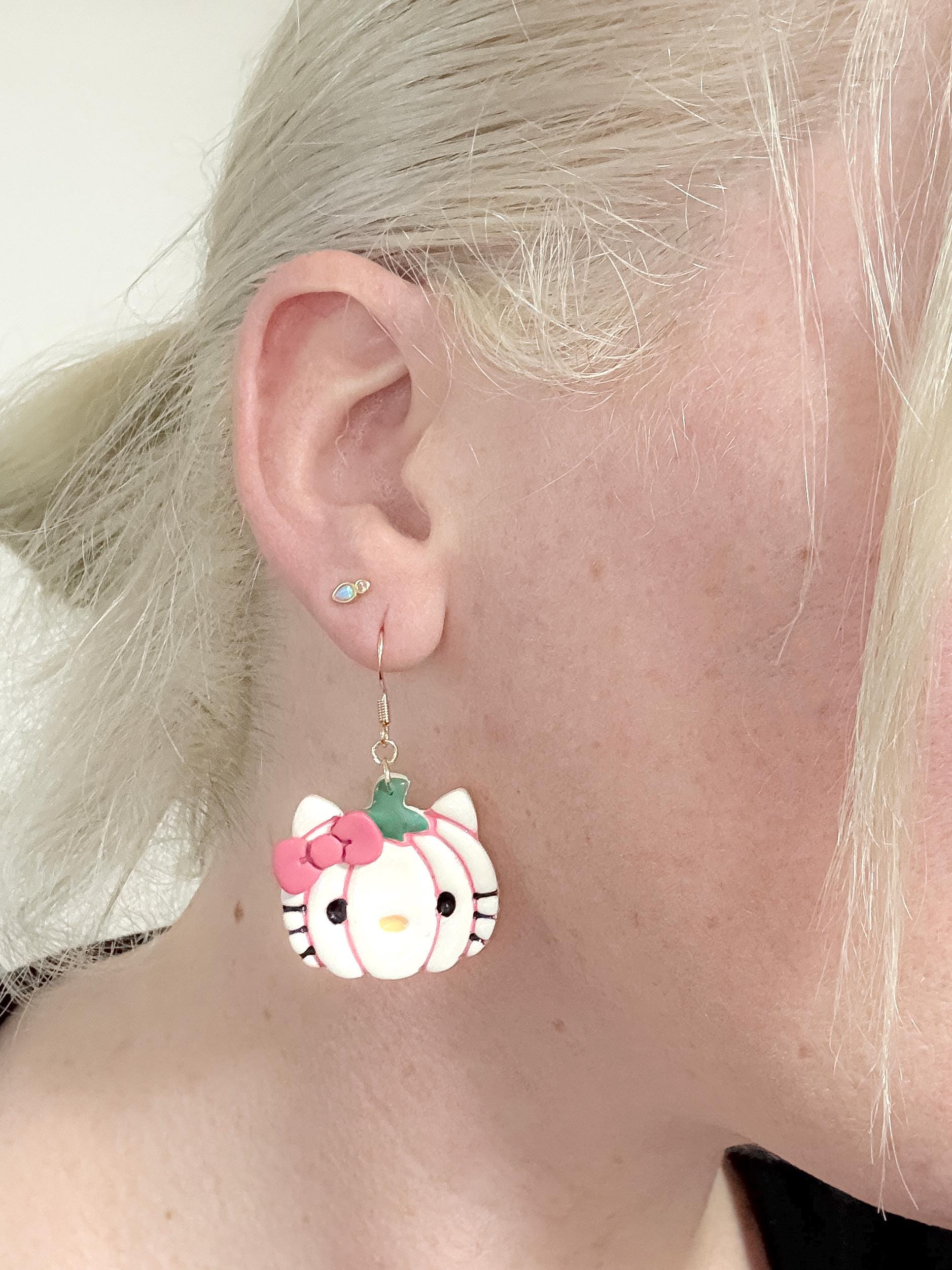 Pumpkin Kawaii Kitty Polymer Clay Earrings — Fall & Halloween