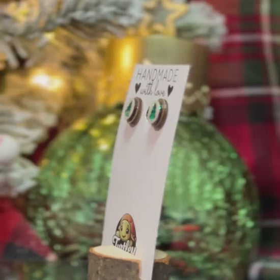Handmade Christmas Tree Earrings: Festive Holiday Jewelry