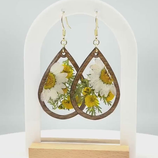 Real Daisy Resin & Wood Teardrop Earrings – Handmade Botanical Jewelry